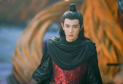 吃瓜爆料王源和许凯,娱乐圈的瓜田奇遇记